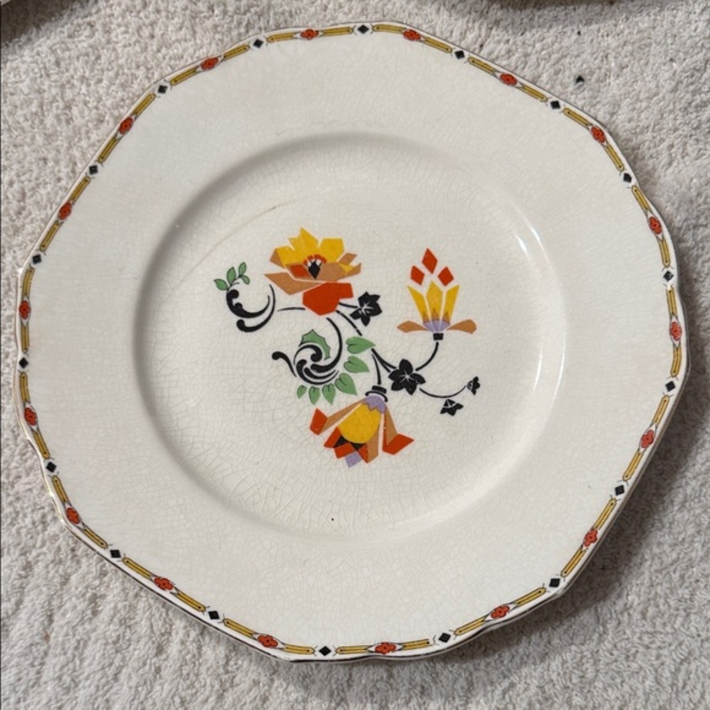W.H. Grindley The Calabar Patterned Ceramic Plate Ivory